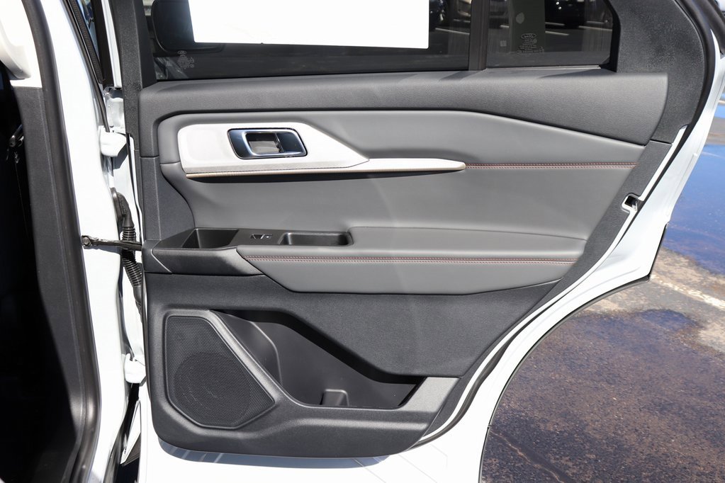 New 2026 Ford Explorer Active image 18