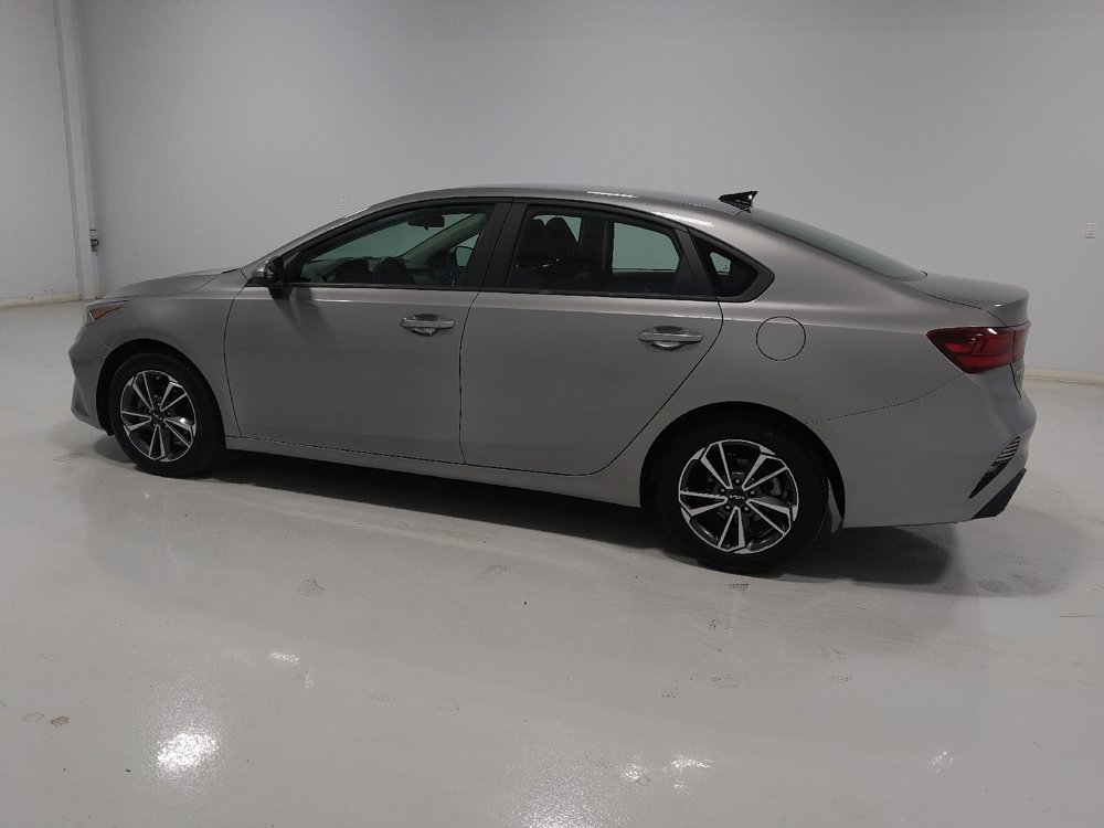 Used 2022 Kia Forte LXS FWD image 3