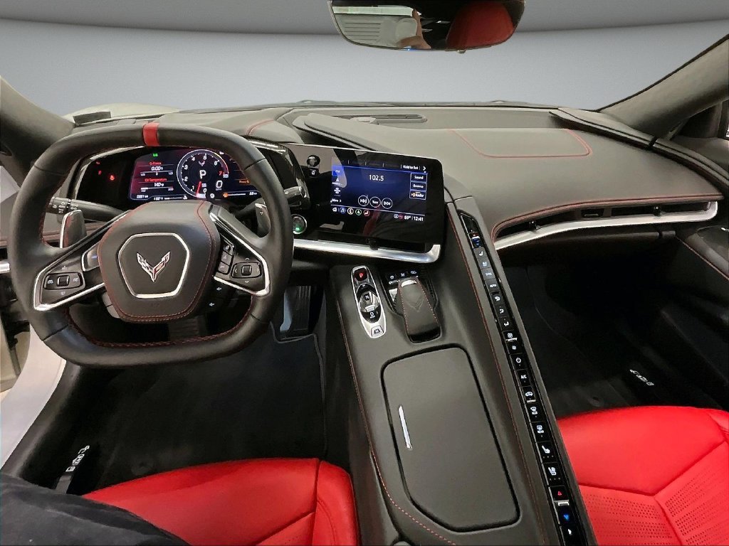 Used 2022 Chevrolet Corvette Stingray Premium Cpe w/ Z51 Performance Package RWD image 7