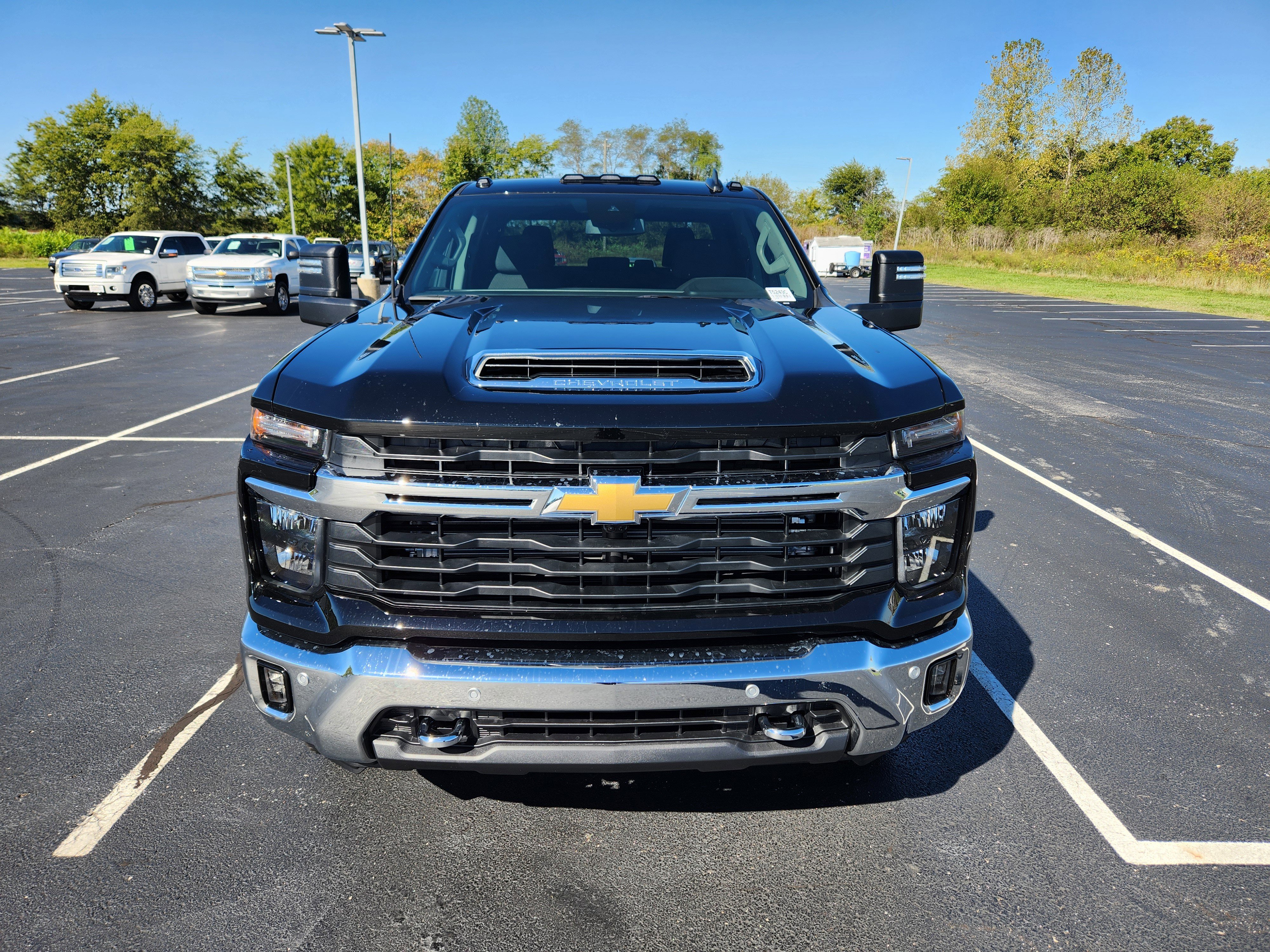 New 2026 Chevrolet Silverado 2500 LT image 2