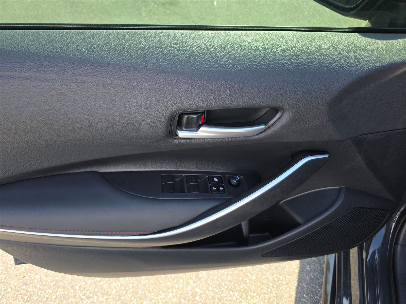 Used 2024 Toyota Corolla SE image 15