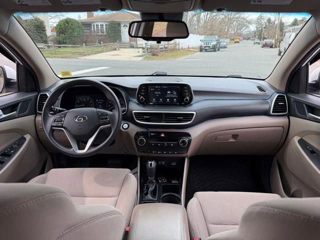 Used 2020 Hyundai Tucson Value w/ Winter Weather Package image 19