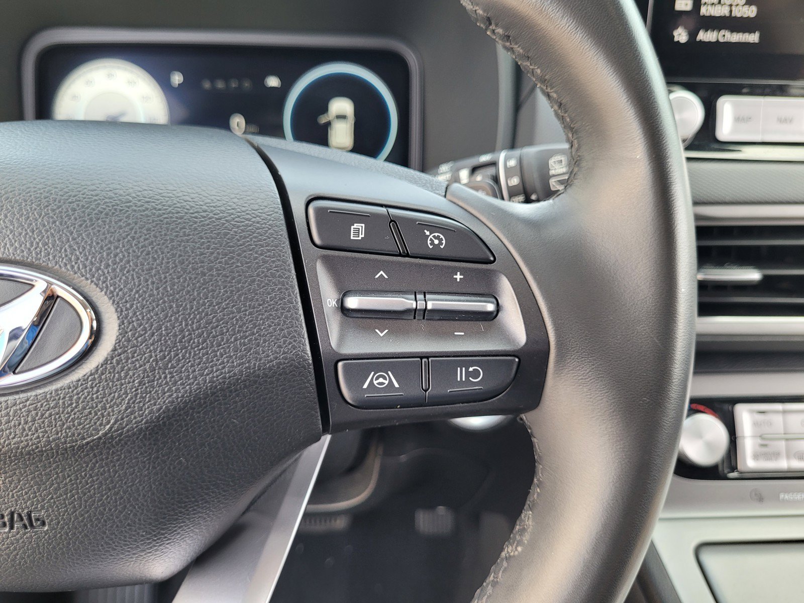 Used 2023 Hyundai Kona SEL FWD image 22