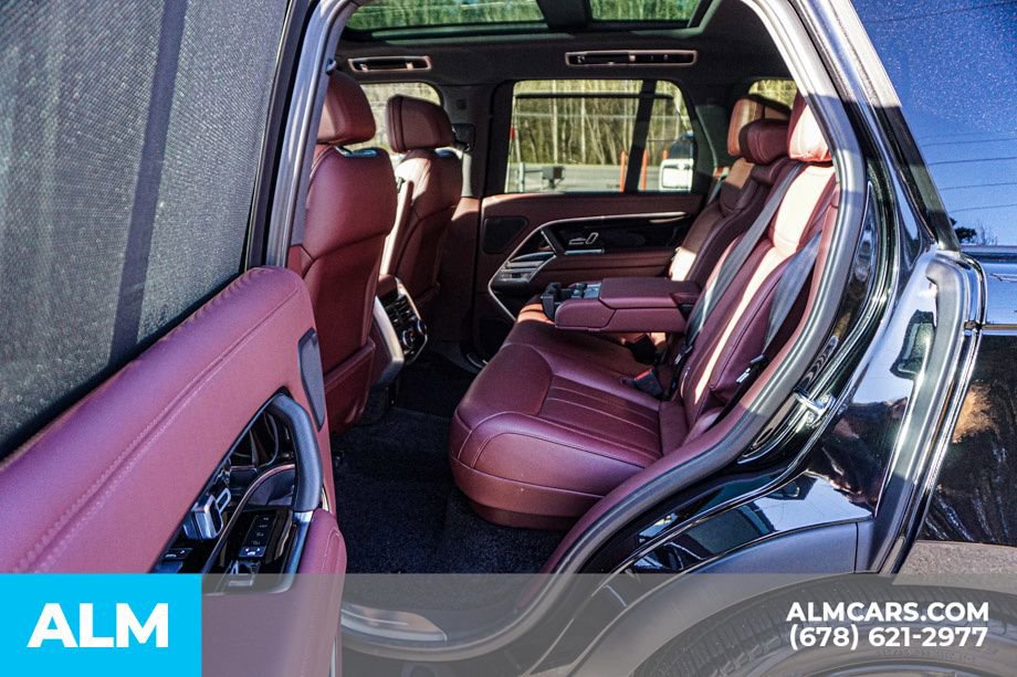 Used 2025 Land Rover Range Rover SE image 20