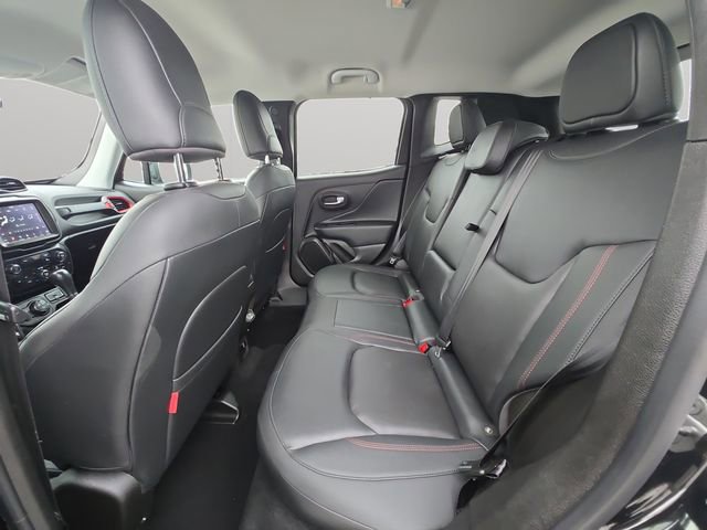 Used 2022 Jeep Renegade Trailhawk w/ Trailer Tow Group image 12