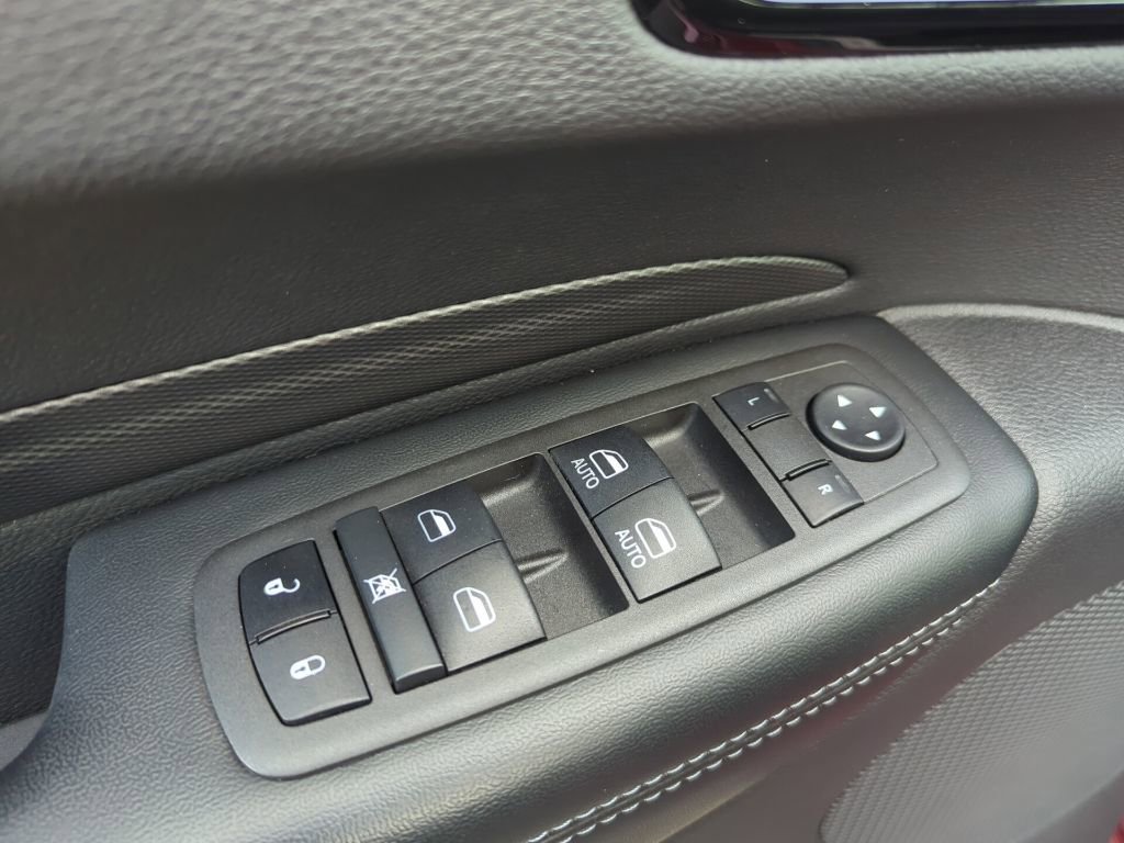 Used 2022 Dodge Durango GT image 32