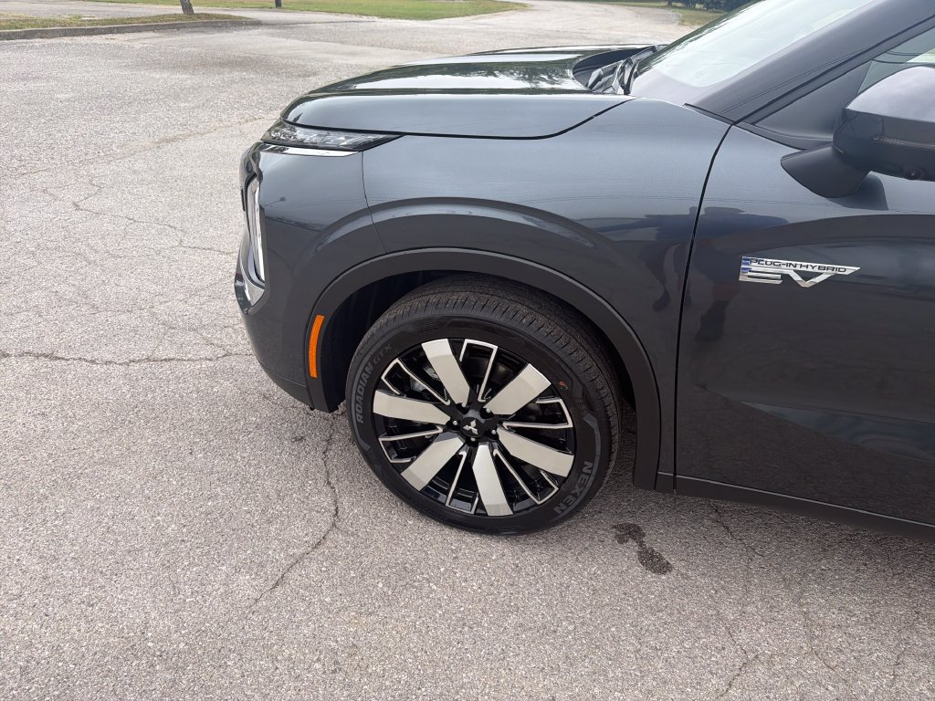 New 2026 Mitsubishi Outlander SE AWD/4WD image 10