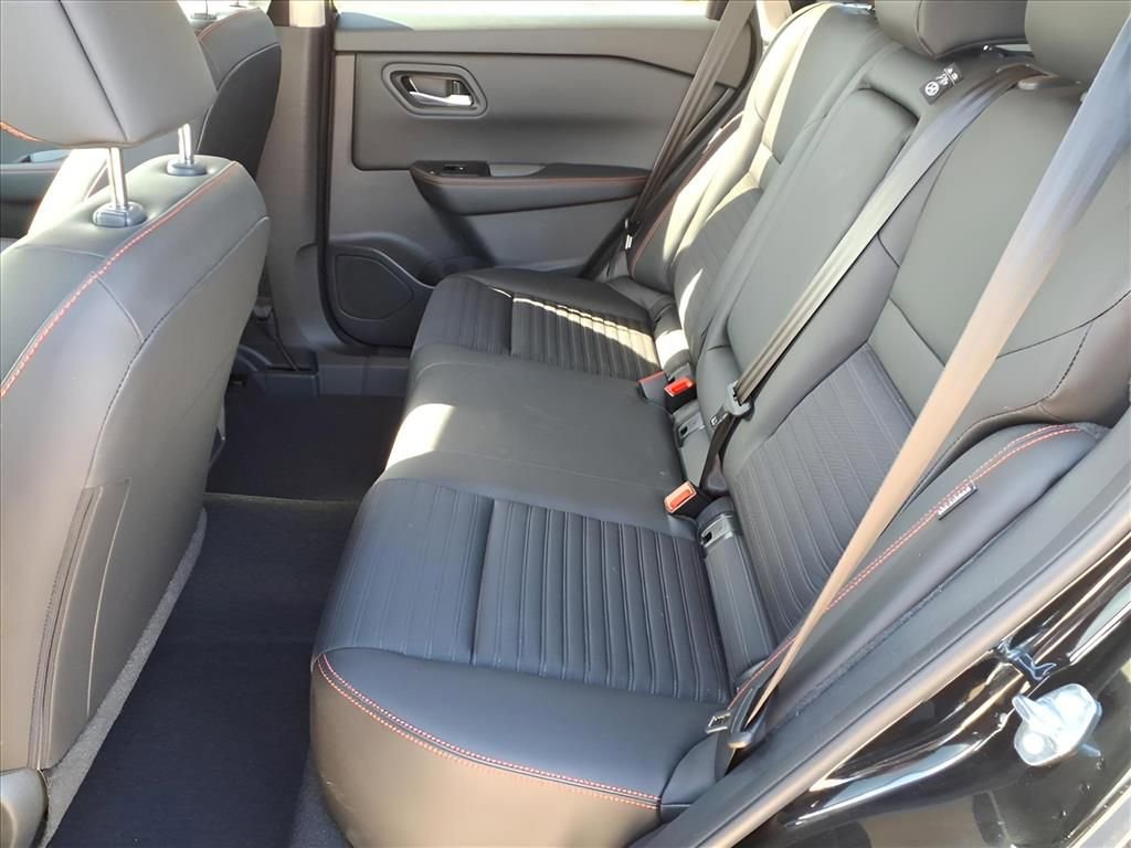 Used 2025 Nissan Rogue Rock Creek image 13