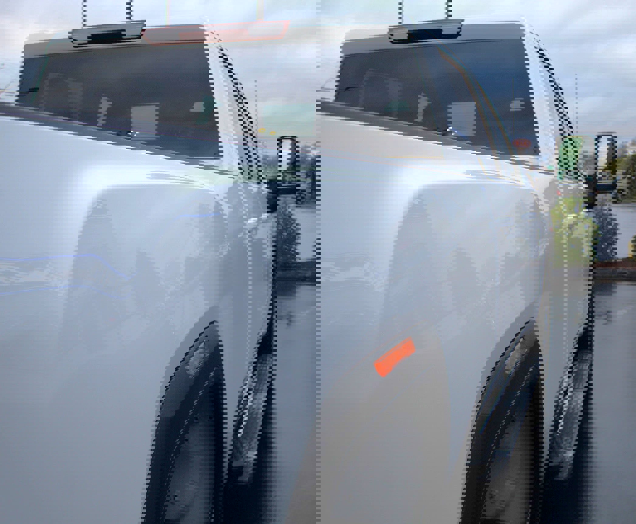 Used 2025 GMC Sierra 3500 SLE w/ SLE Value Package image 18