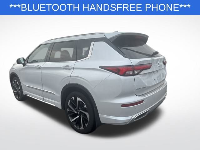 Used 2024 Mitsubishi Outlander SEL image 3