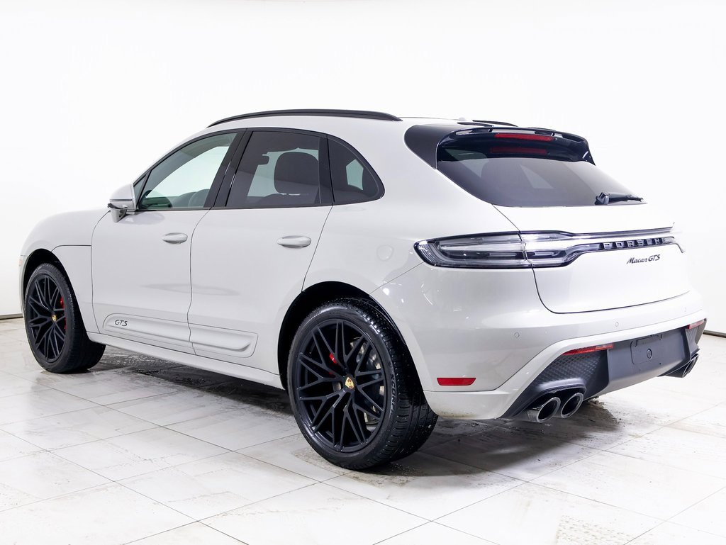 Certified 2025 Porsche Macan GTS image 3