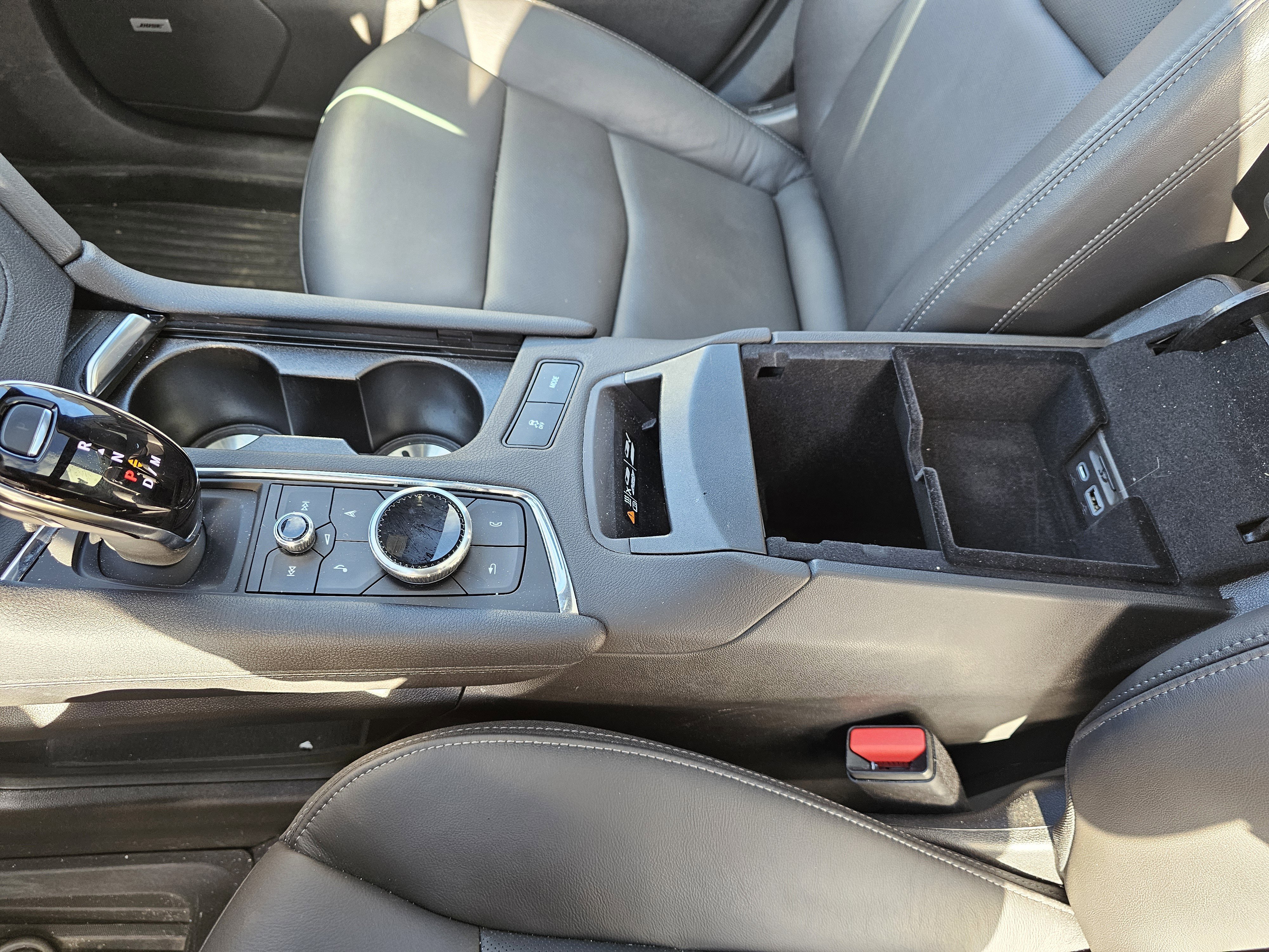 Used 2024 Cadillac XT6 Premium Luxury image 19