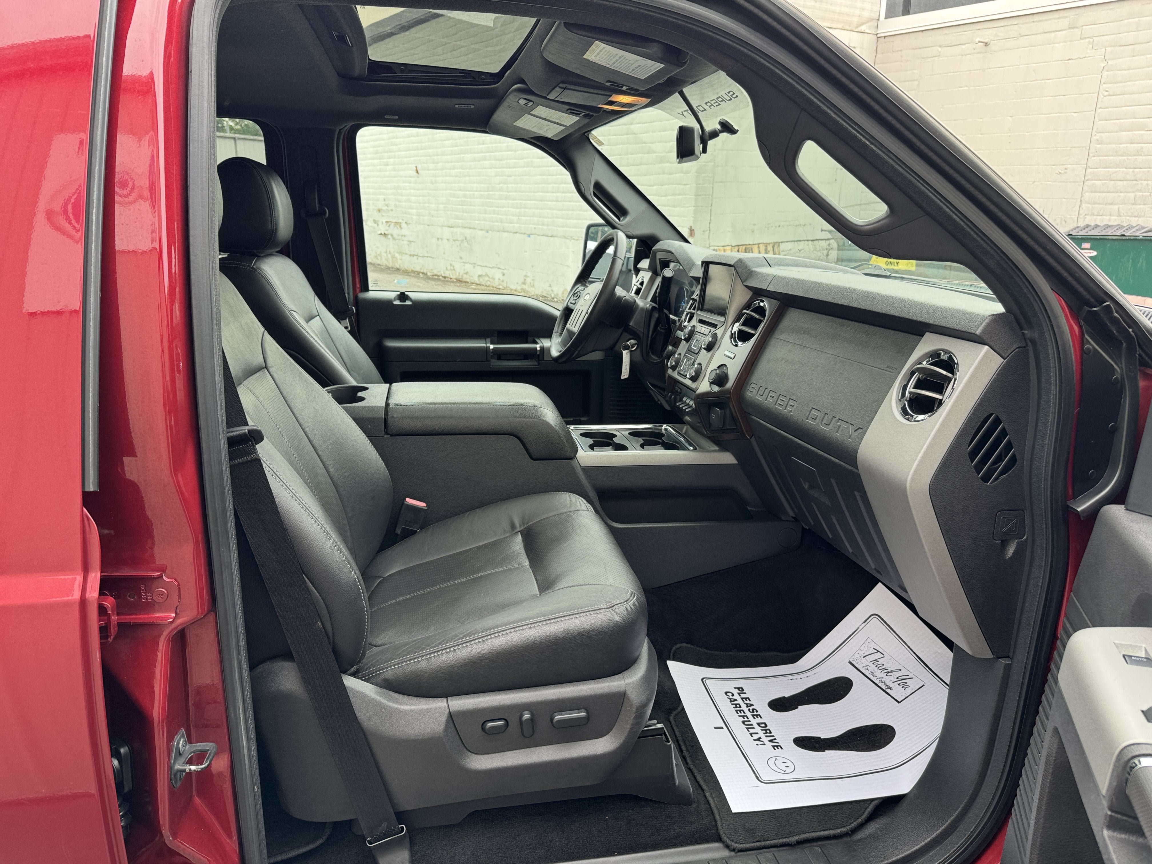 Used 2015 Ford F250 Lariat w/ Lariat Ultimate Package AWD/4WD image 31