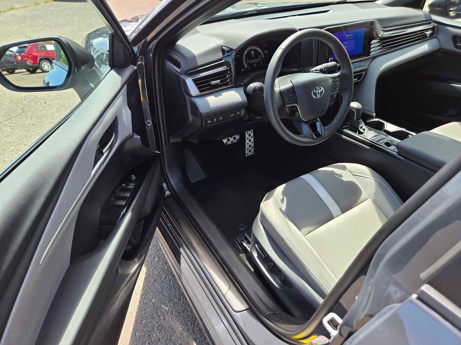 Certified 2025 Toyota Camry SE AWD/4WD image 20