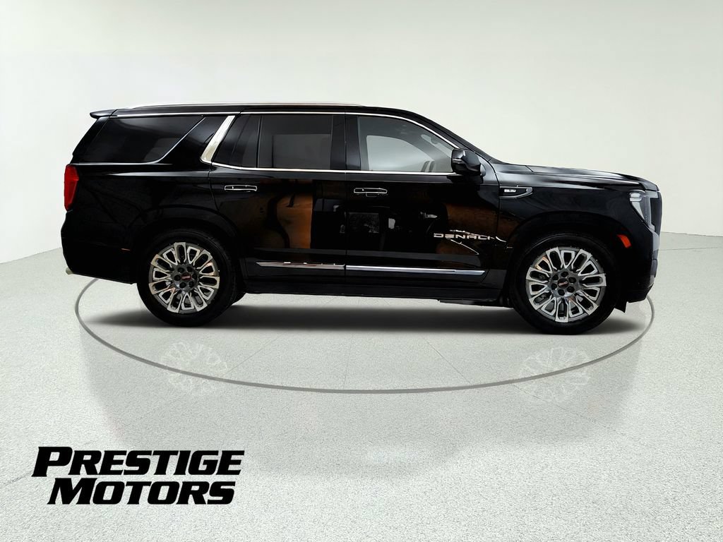 Used 2023 GMC Yukon Denali Ultimate AWD/4WD image 9