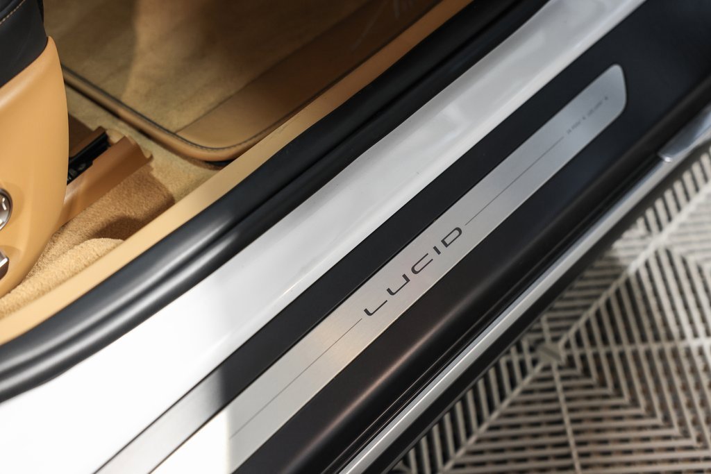 Used 2022 Lucid Air Grand Touring image 23