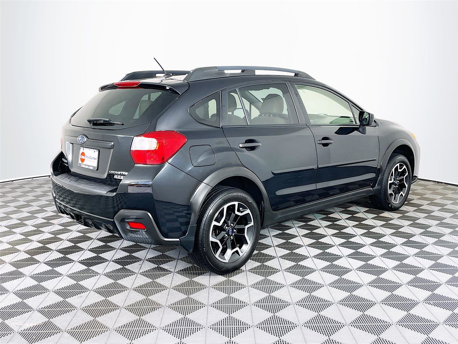 Used 2016 Subaru Crosstrek 2.0i Premium image 9