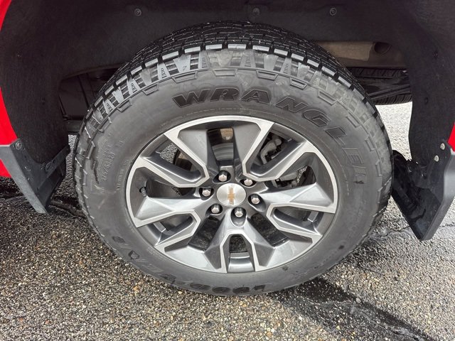 Used 2024 Chevrolet Silverado 1500 LT image 23
