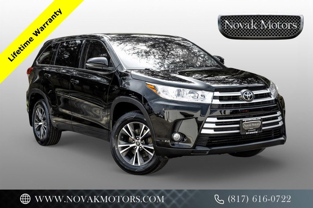 Used 2017 Toyota Highlander Plus image 1