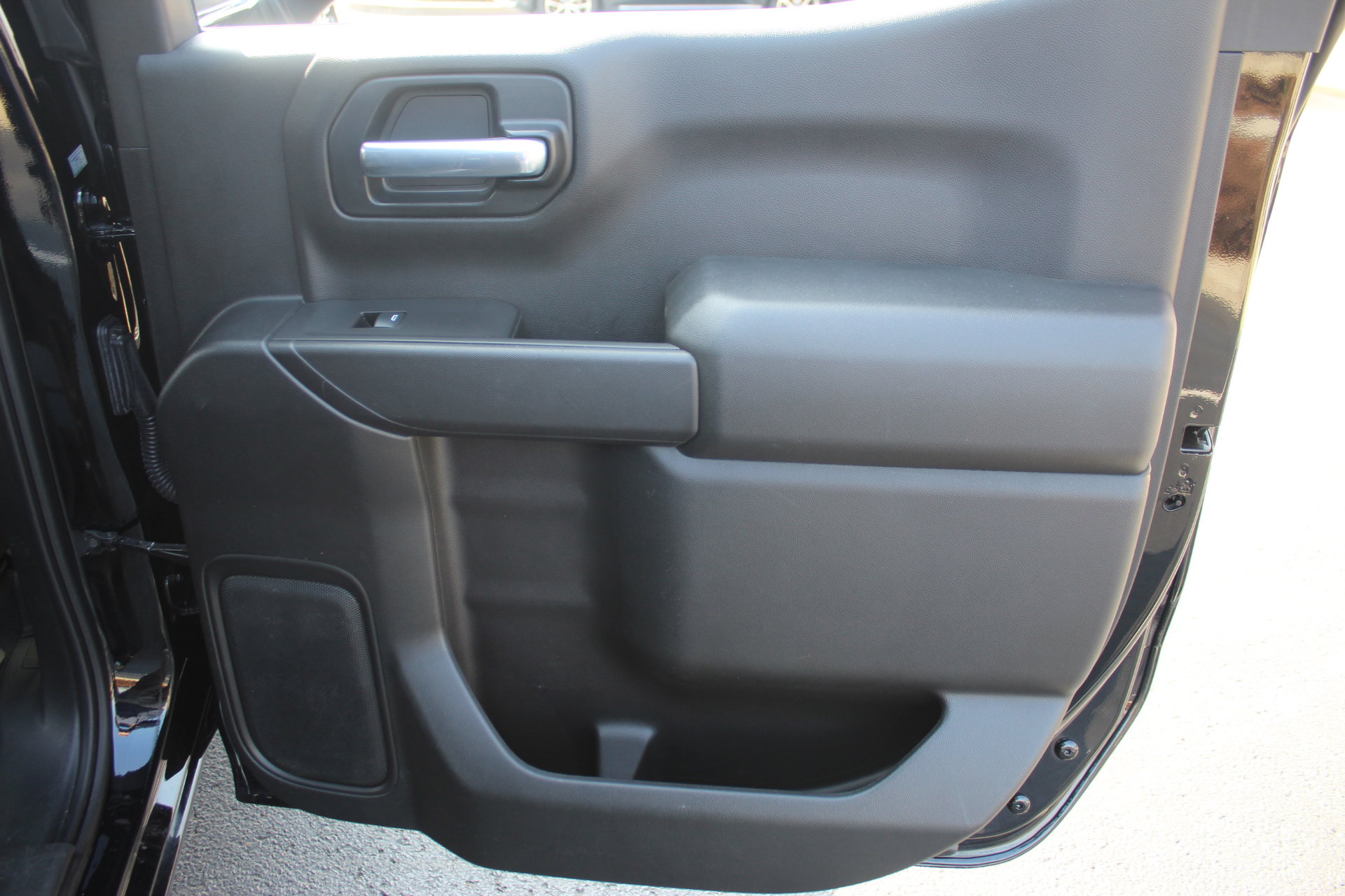 Used 2020 Chevrolet Silverado 1500 Custom Trail Boss w/ Custom Convenience Package image 26