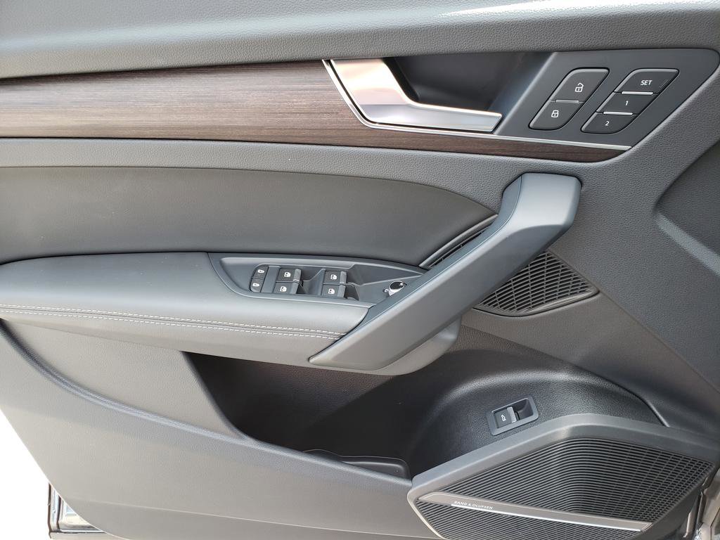 Used 2025 Audi Q5 2.0T Premium Plus image 9