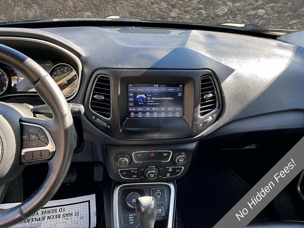 Used 2018 Jeep Compass Latitude w/ Popular Equipment Group AWD/4WD image 6