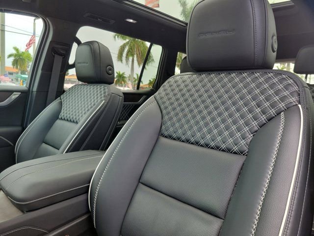 Used 2024 GMC Acadia Denali w/ Super Cruise Package image 22