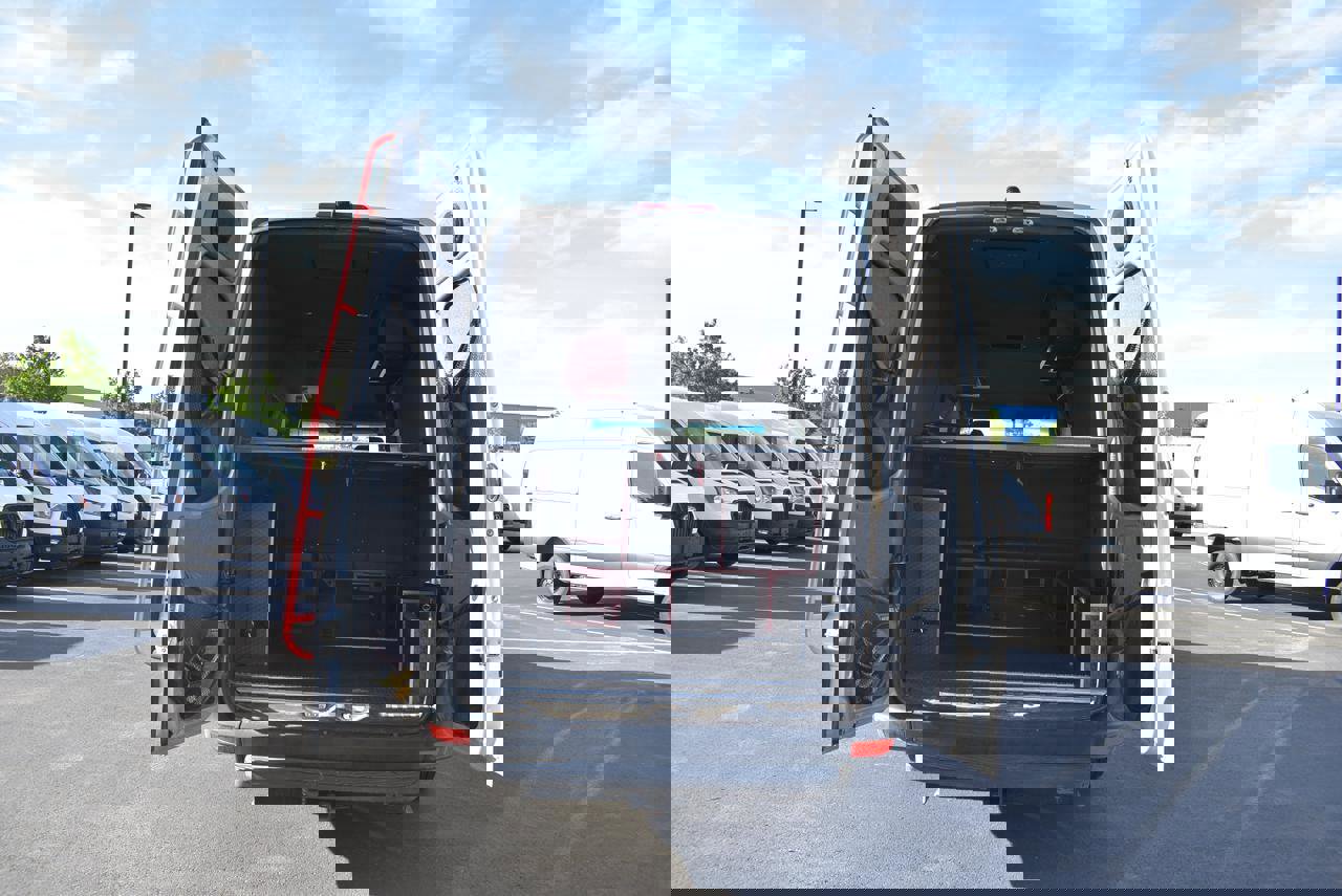 Used 2013 Mercedes-Benz Sprinter 2500 image 6