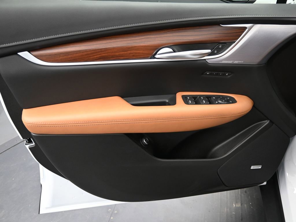 New 2026 Cadillac XT5 Premium Luxury AWD/4WD image 9