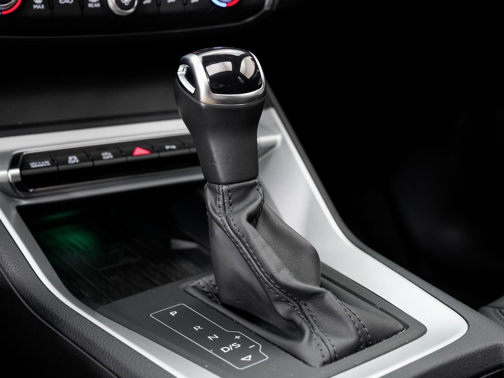 Used 2023 Audi Q3 2.0T Premium Plus w/ Premium Plus Package image 18