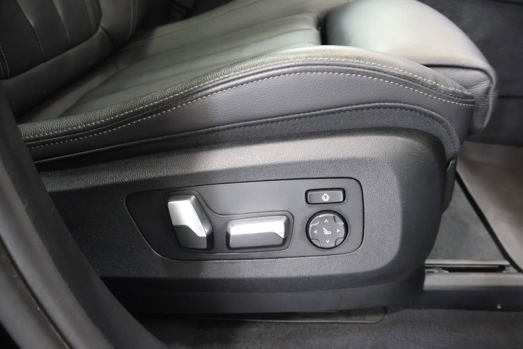 Used 2019 BMW X7 xDrive40i w/ Premium Package AWD/4WD image 22