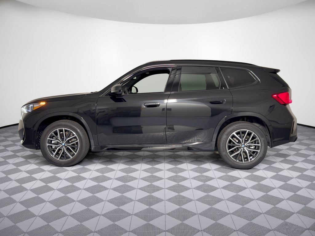 New 2027 BMW X1 xDrive28i AWD/4WD image 2