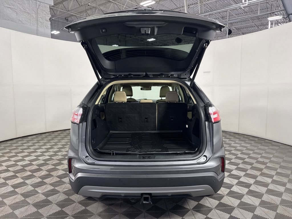 Used 2024 Ford Edge SEL w/ Convenience Package image 8