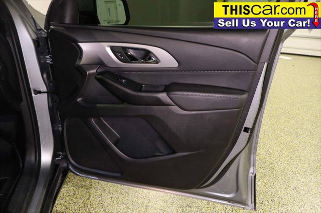 Used 2023 Chevrolet Traverse LT image 29