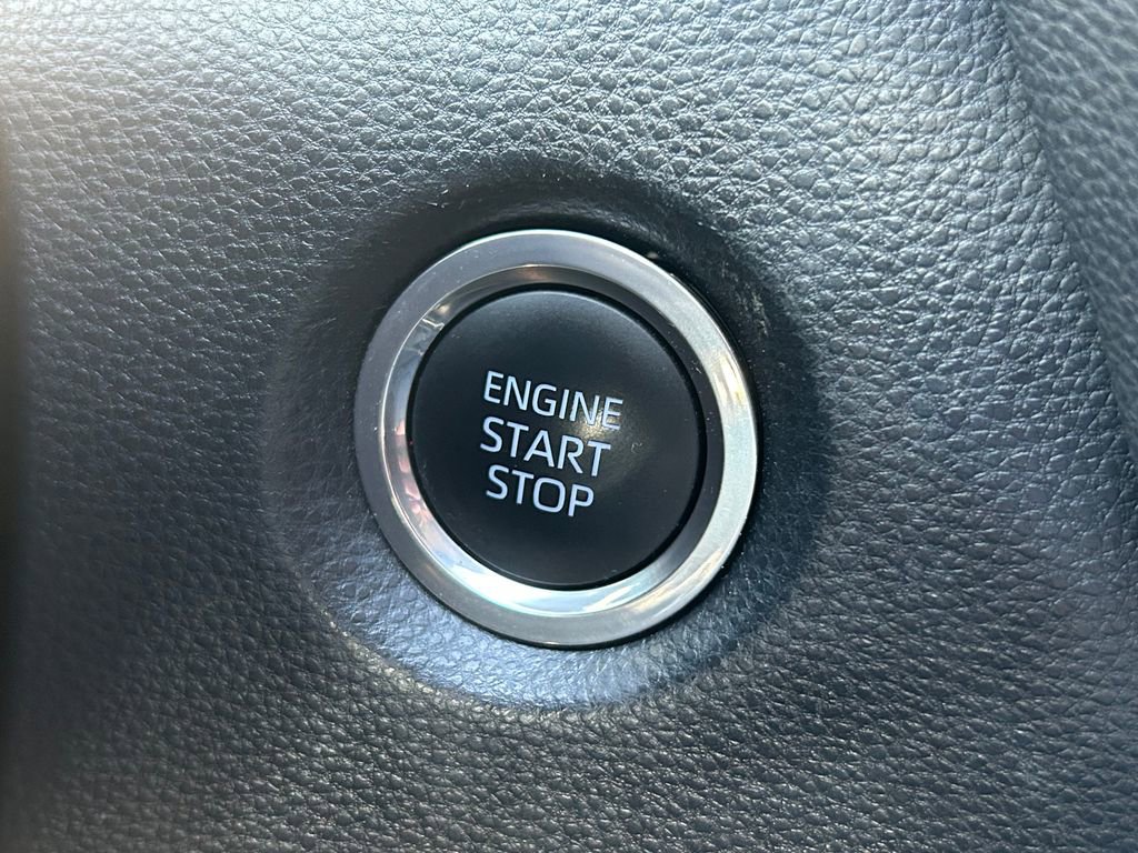 Used 2021 Toyota Corolla LE w/ LE Convenience Package image 23