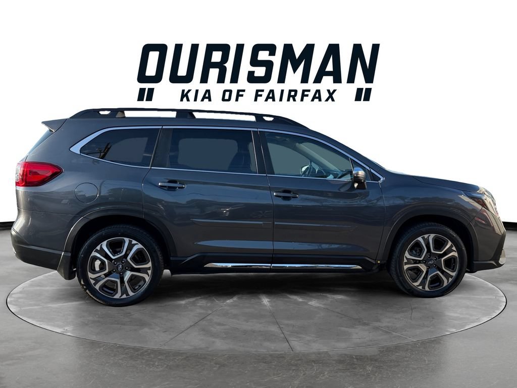 Used 2023 Subaru Ascent Limited w/ Technology Package AWD/4WD image 6