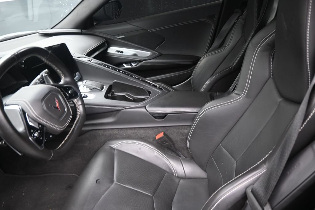 Used 2025 Chevrolet Corvette Stingray Coupe w/ 1LT RWD image 12