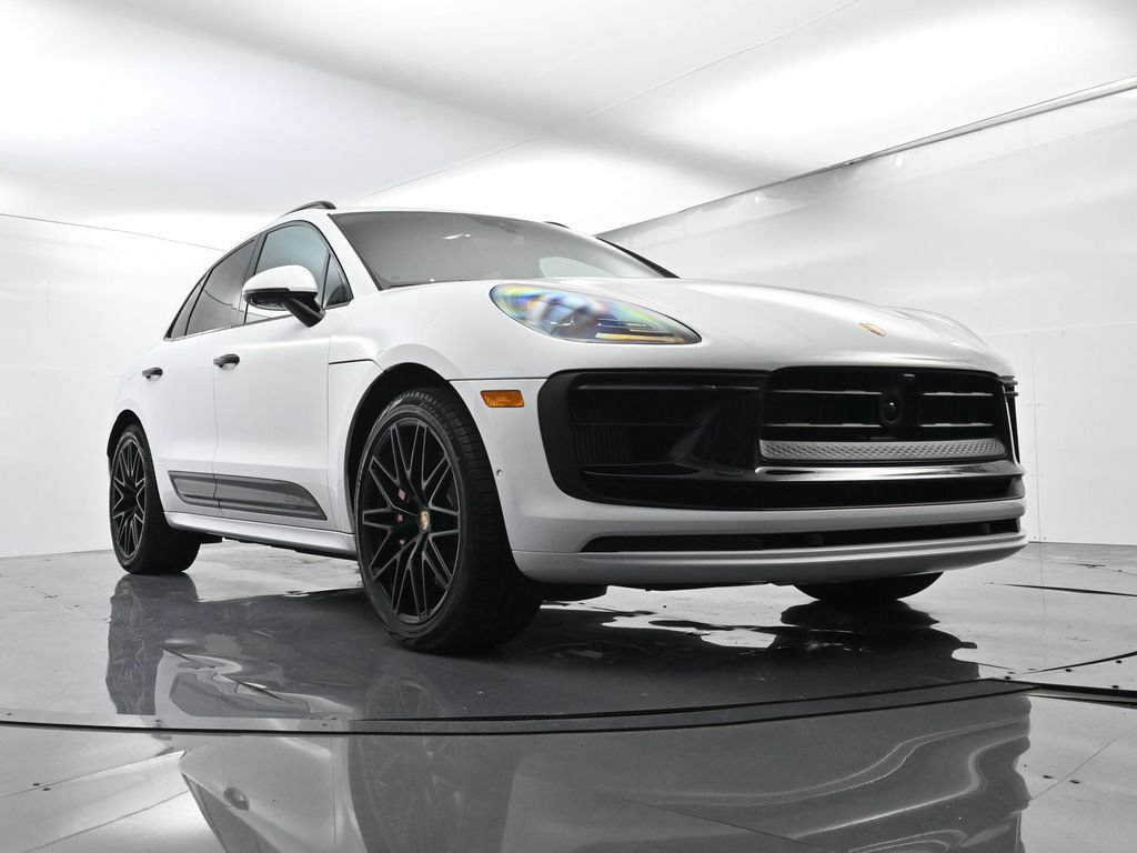 Certified 2025 Porsche Macan GTS AWD/4WD image 54