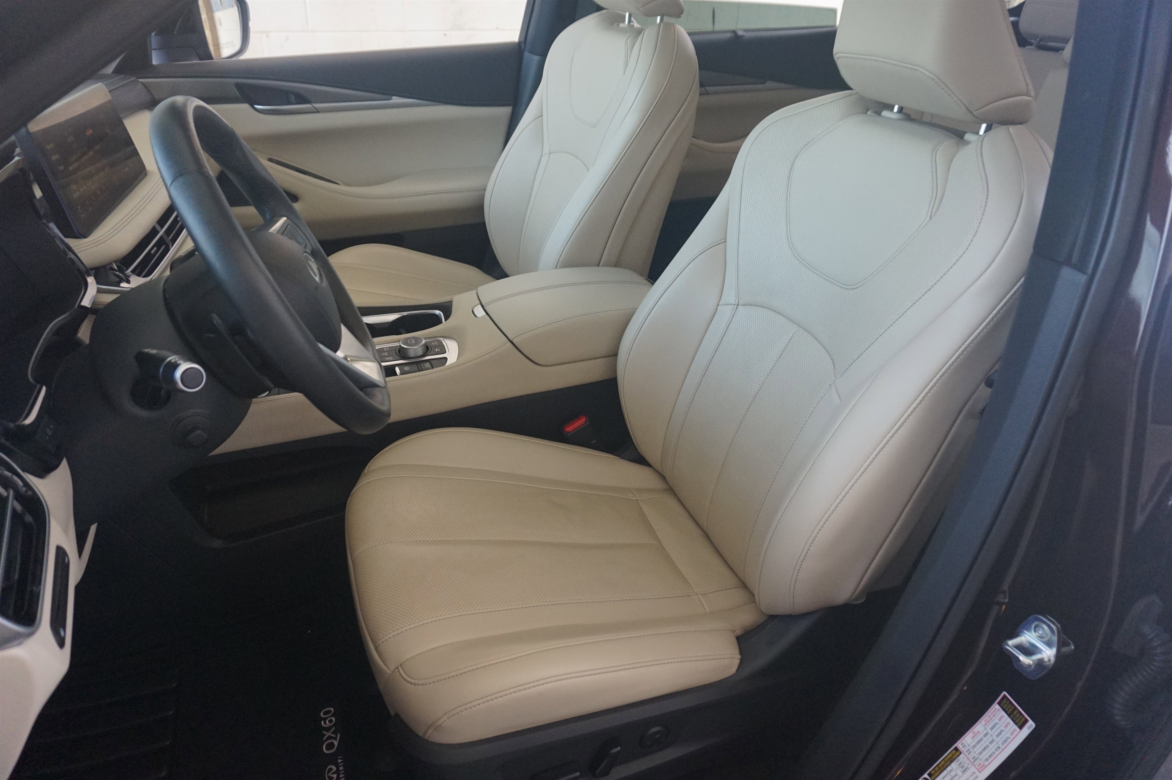 Used 2022 INFINITI QX60 Luxe w/ Cargo Package image 18