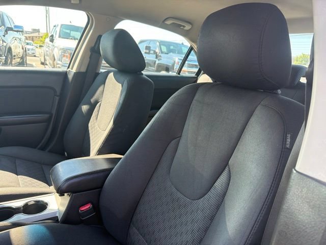 Used 2011 Ford Fusion SE FWD image 11