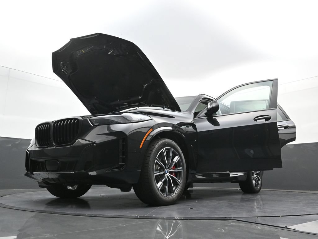 New 2026 BMW X5 xDrive50e w/ M Sport Package AWD/4WD image 40