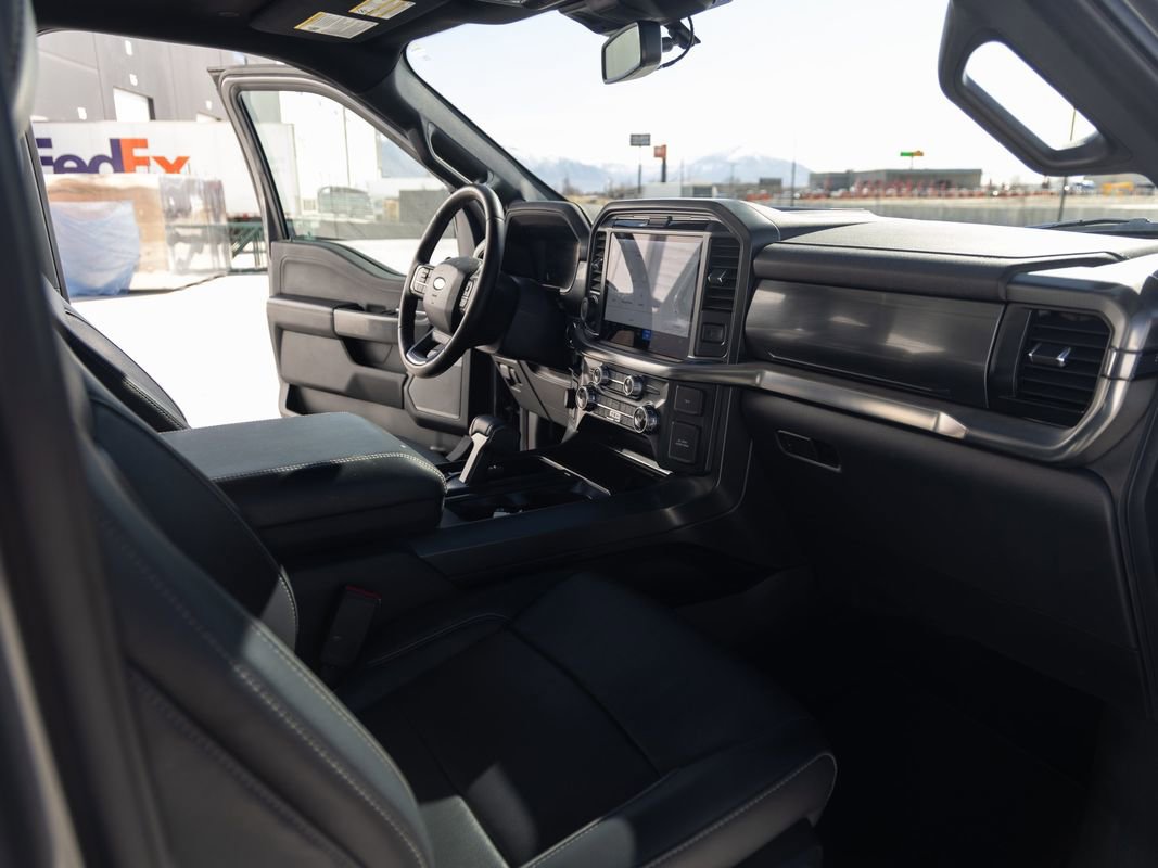 Used 2025 Ford F150 Lariat AWD/4WD image 21