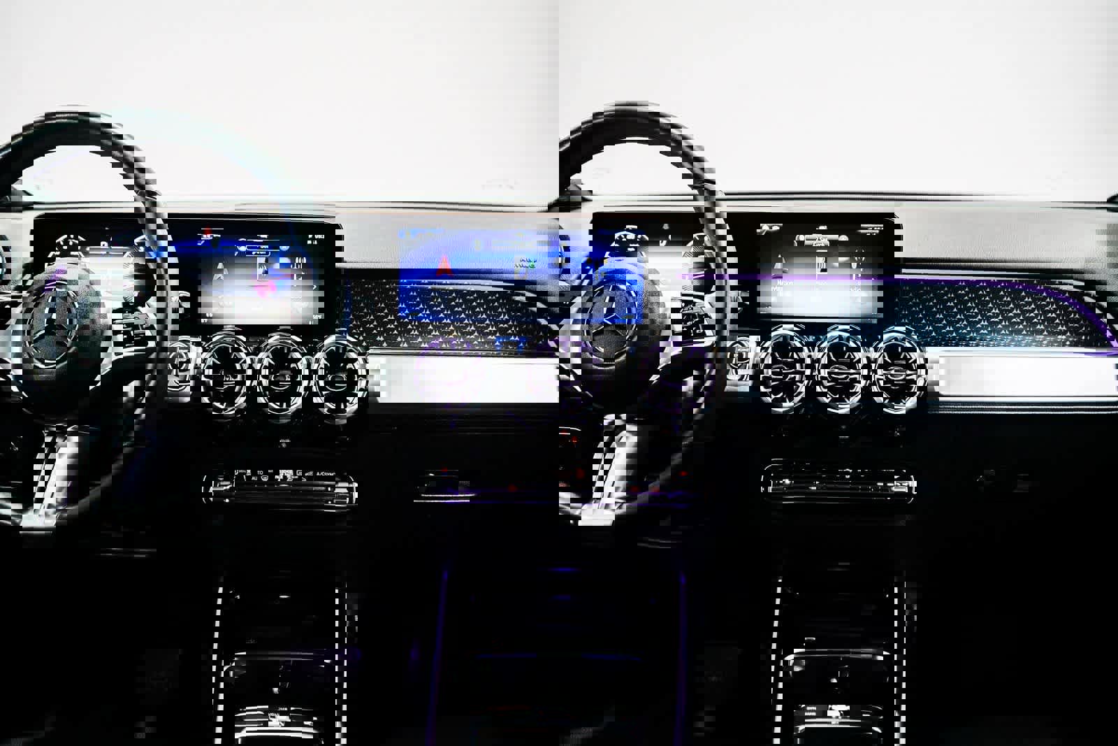 Certified 2025 Mercedes-Benz GLB 250 image 12