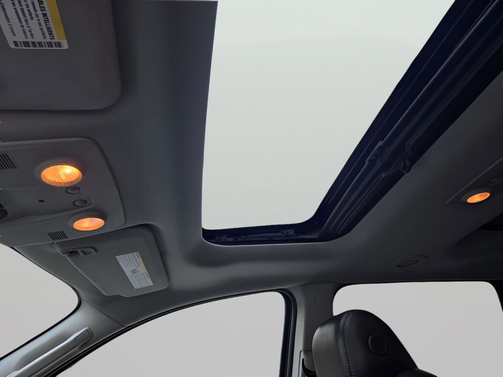 Used 2015 Chevrolet Traverse LT AWD/4WD image 28