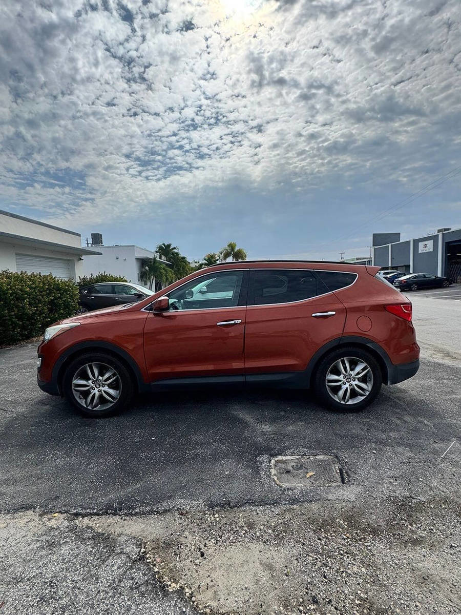 Used 2013 Hyundai Santa Fe Sport 2.0T FWD image 4