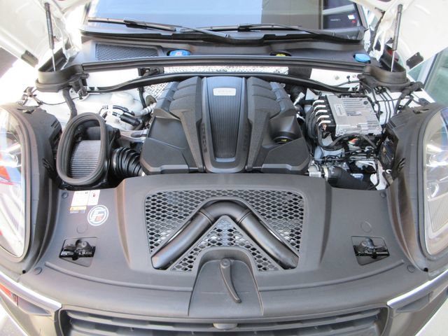 Used 2022 Porsche Macan GTS AWD/4WD image 46