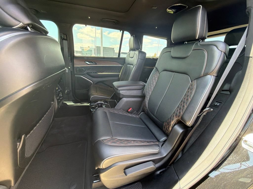 Used 2021 Jeep Grand Cherokee L Summit w/ Advanced Protech Group IV AWD/4WD image 25