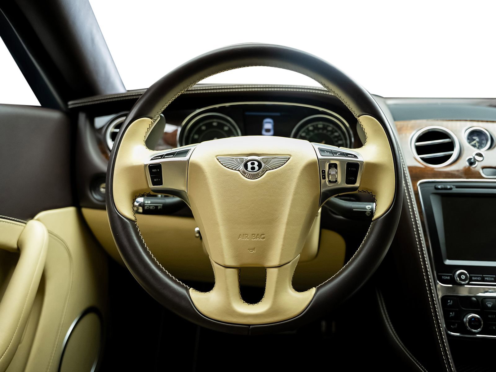 Used 2017 Bentley Continental GT image 4