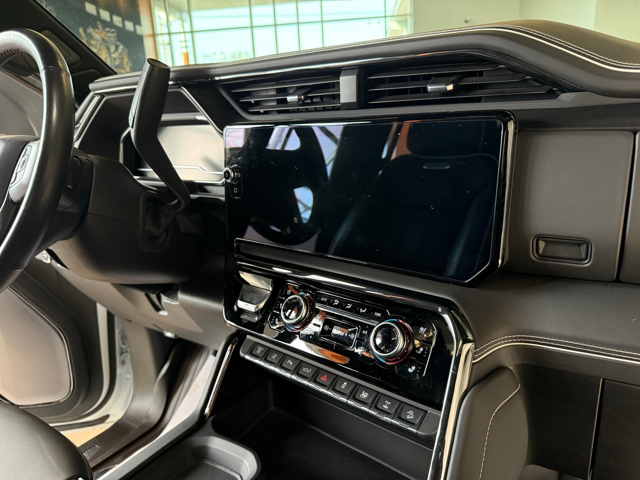 Used 2024 GMC Sierra 2500 AT4X image 32