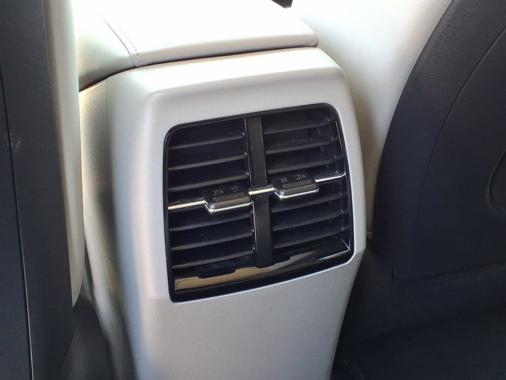 Certified 2023 Kia Niro Wind FWD image 9